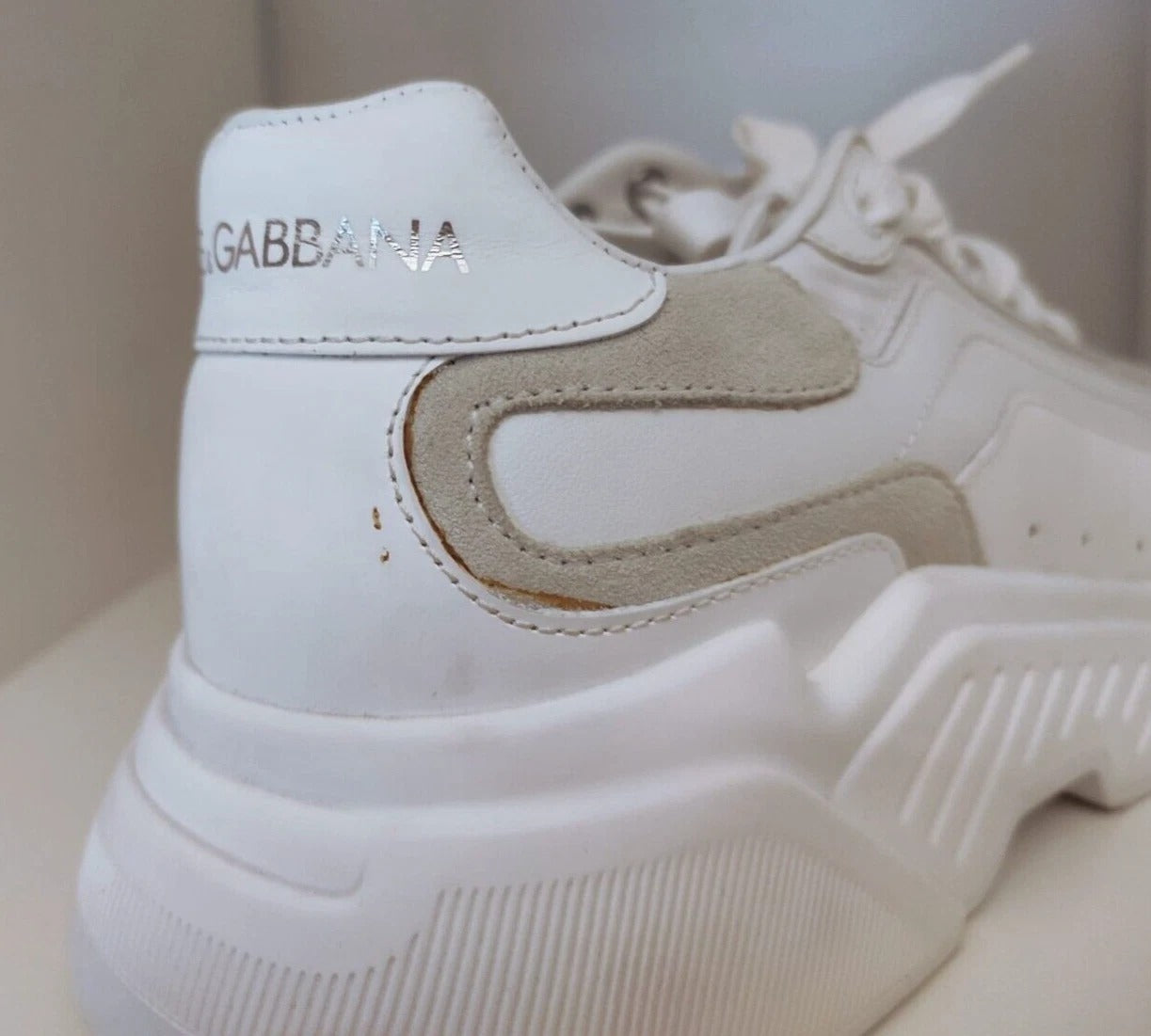 White Daymaster Low Top Mens Sneakers